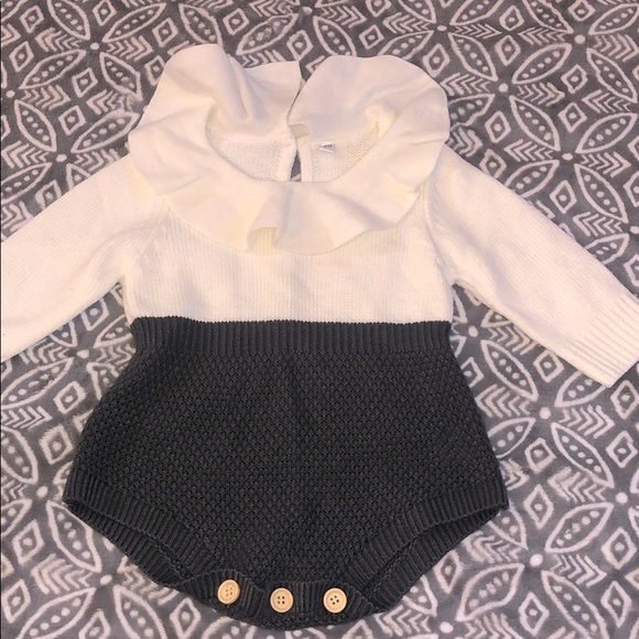 Big Winter/Fall Baby Girl Clothes Lot - Picture 4 of 16